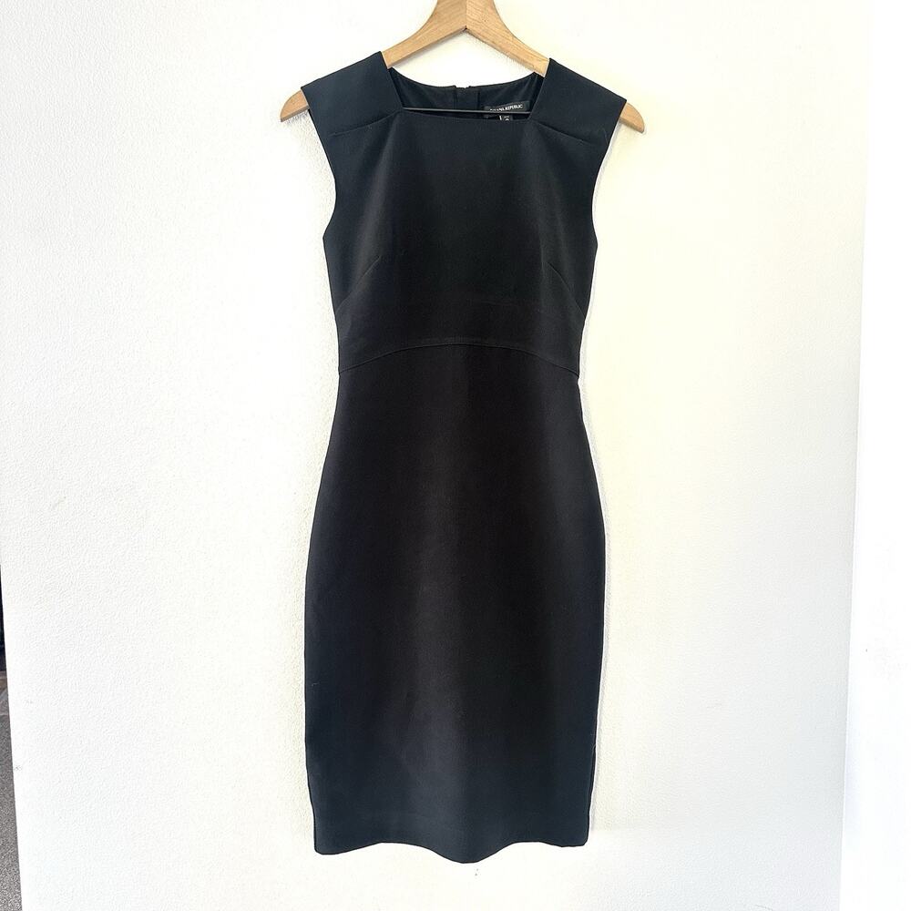 Banana Republic Black Sheath Dress Sz 0 Petite Career Classic City Preppy Corp